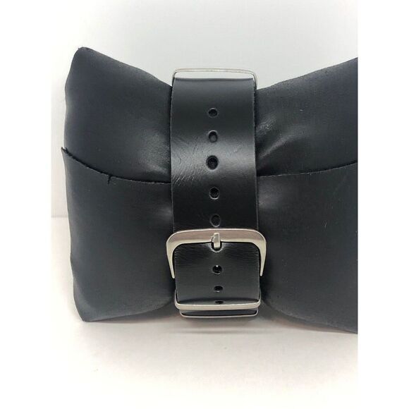 Black Leather Michael Kors Leather Watch Women Michael Kors  Michael Kors MK5605 Unisex Black Leather Analog Gold Dial Quartz Watch HO116